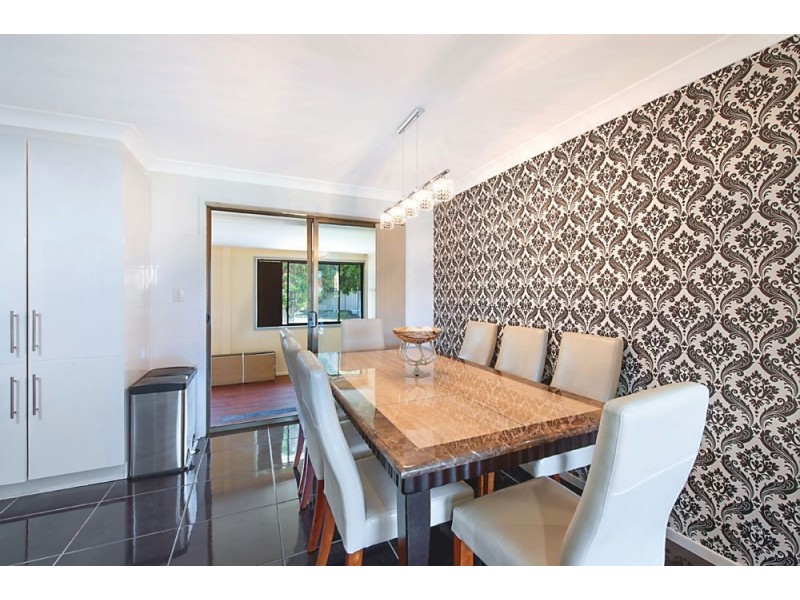 41 Poinsettia Avenue, Hollywell QLD 4216