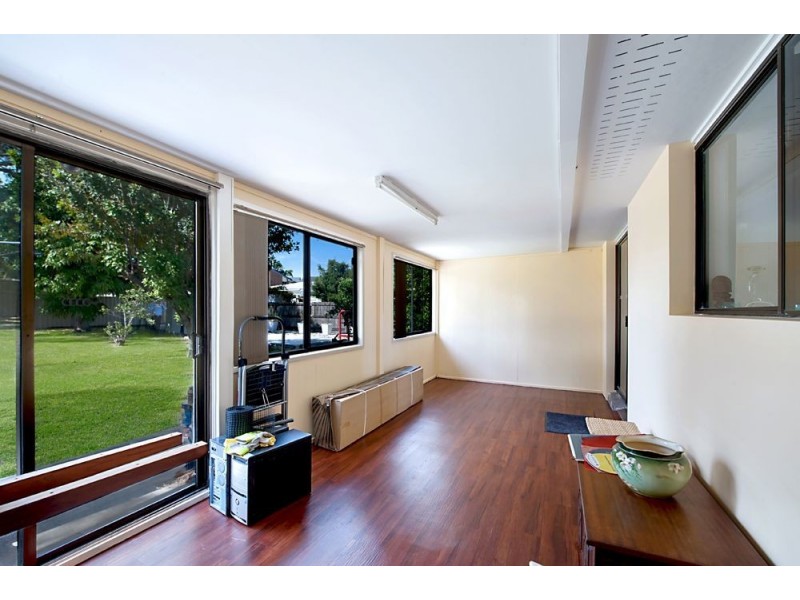 41 Poinsettia Avenue, Hollywell QLD 4216