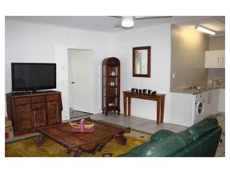 120 West Burleigh Road, Burleigh Heads QLD 4220