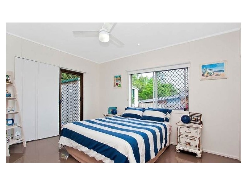 120 West Burleigh Road, Burleigh Heads QLD 4220