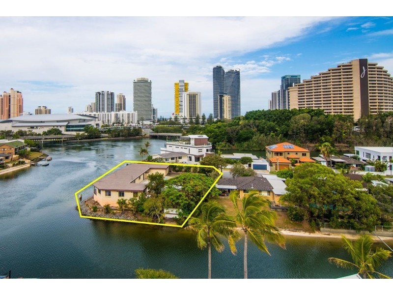15-17 Lakeland Key, Broadbeach QLD 4218