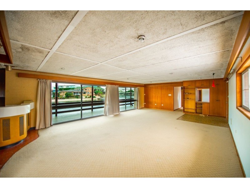 15-17 Lakeland Key, Broadbeach QLD 4218
