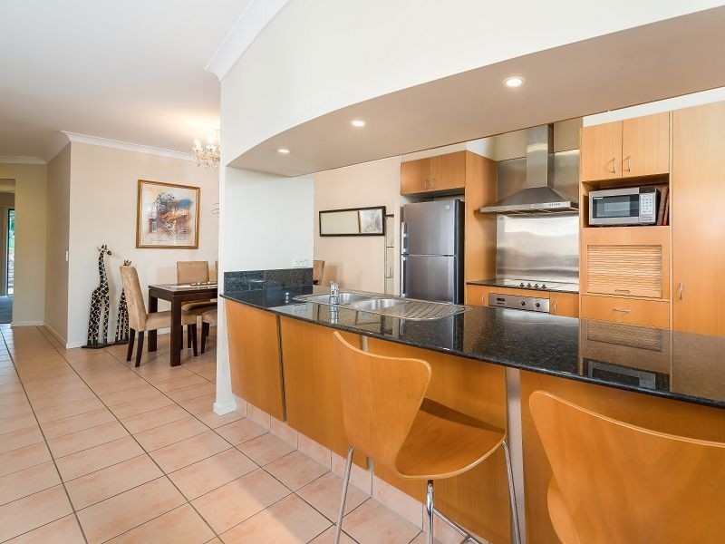 34/85 Palm Meadows Drive, Carrara QLD 4211