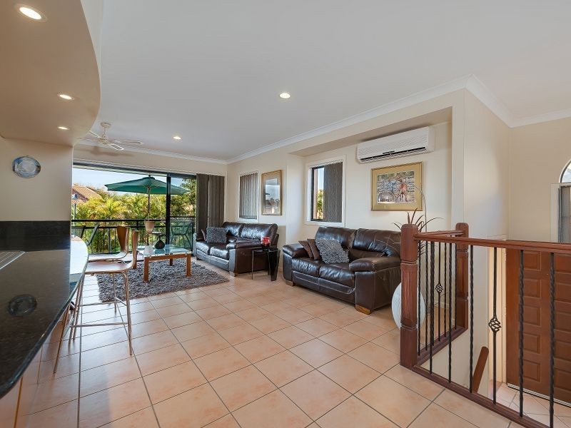 34/85 Palm Meadows Drive, Carrara QLD 4211