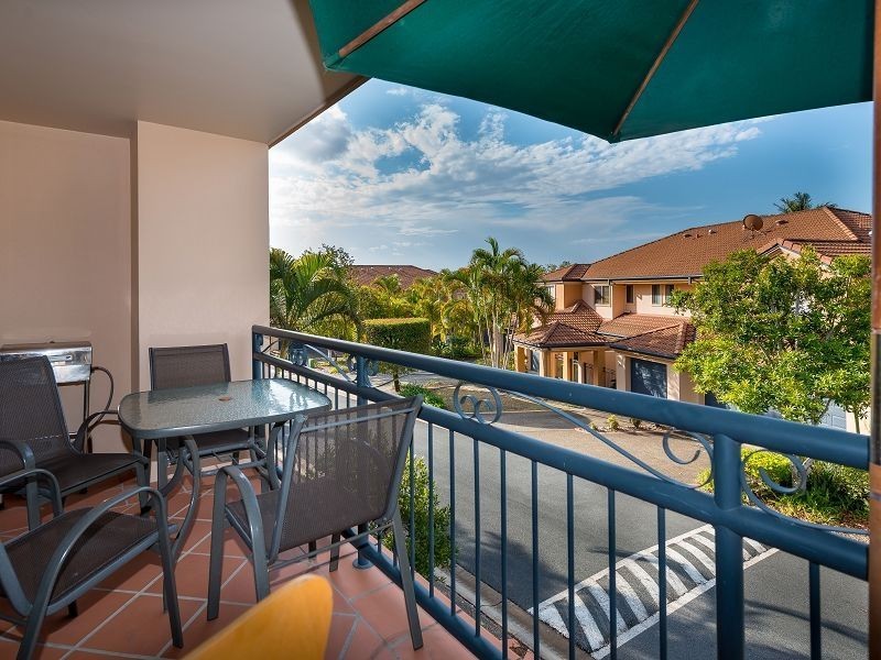 34/85 Palm Meadows Drive, Carrara QLD 4211