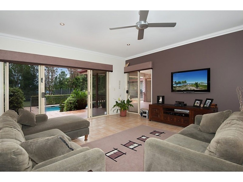 10 Dungogie Drive, Tallebudgera QLD 4228