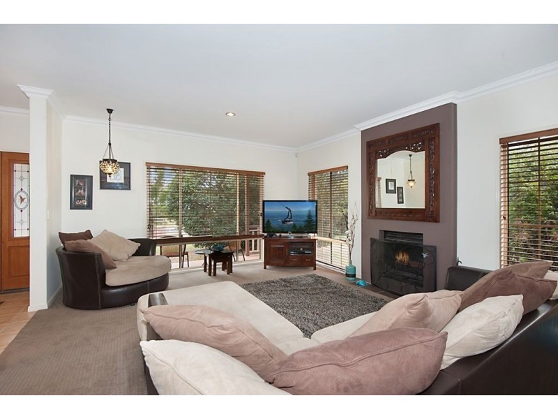 10 Dungogie Drive, Tallebudgera QLD 4228