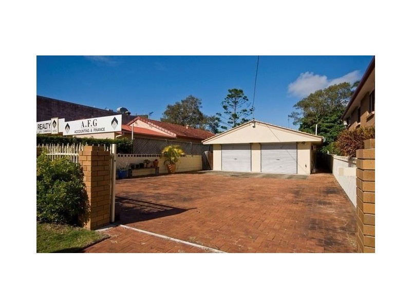 8 Glenelg Avenue, Mermaid Beach QLD 4218