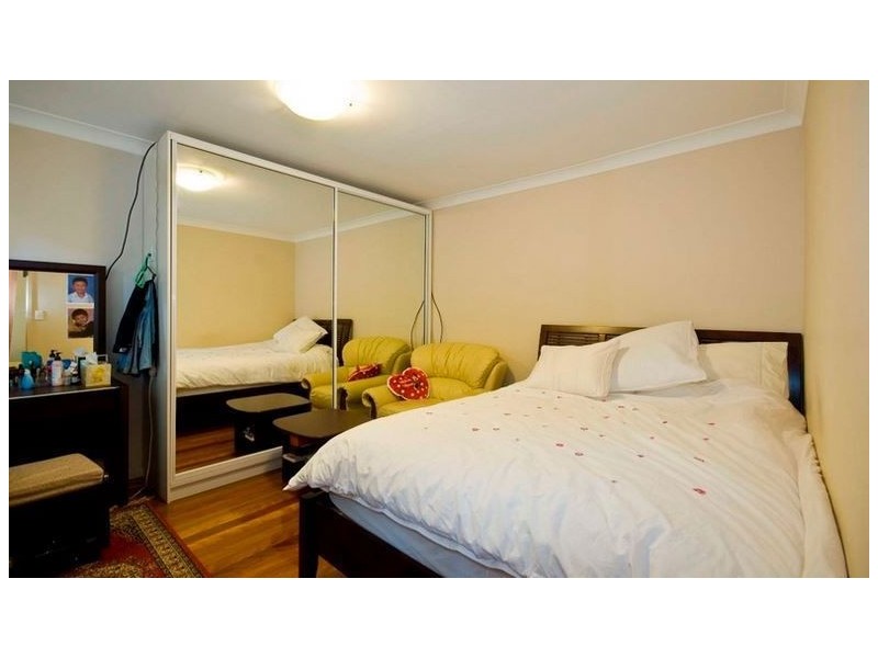 8 Glenelg Avenue, Mermaid Beach QLD 4218