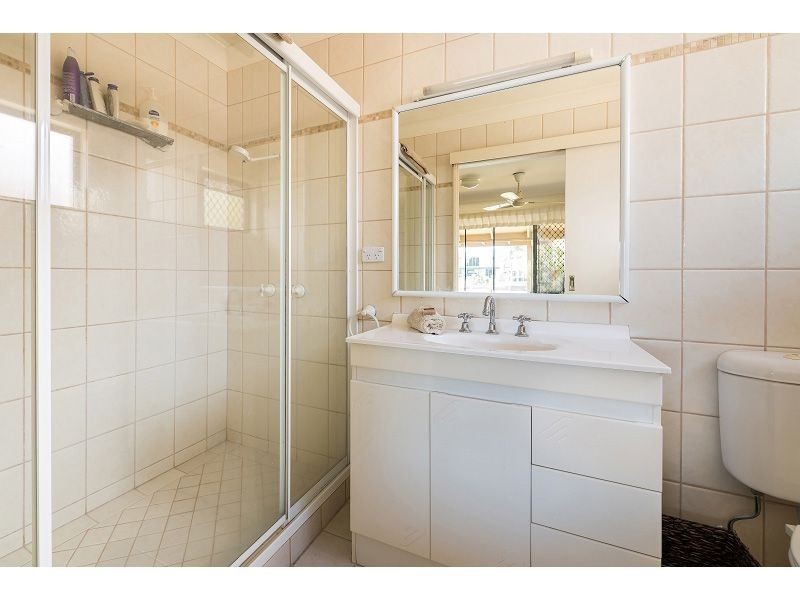 93 T E Peters Drive, Broadbeach Waters QLD 4218