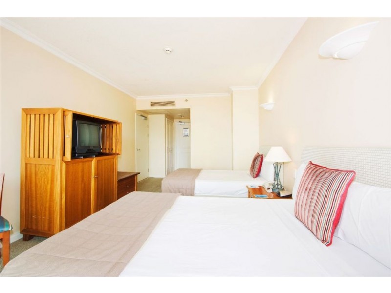 25 Laycock Street, Surfers Paradise QLD 4217