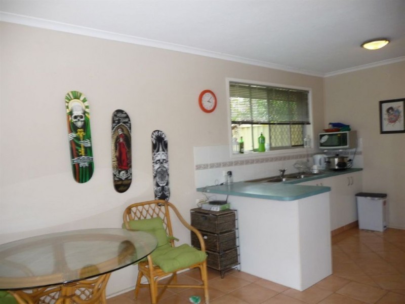 69 Vatakoula Parade, Mermaid Waters QLD 4218