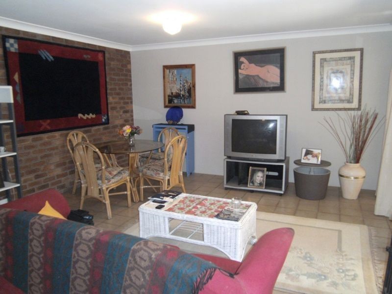 111 Salerno Street, Isle Of Capri QLD 4217