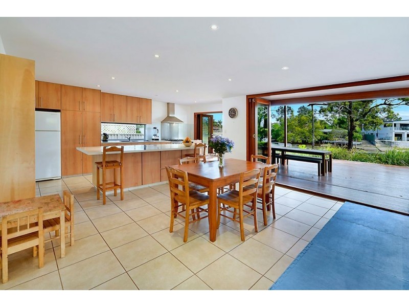 3 Collier Avenue, Biggera Waters QLD 4216