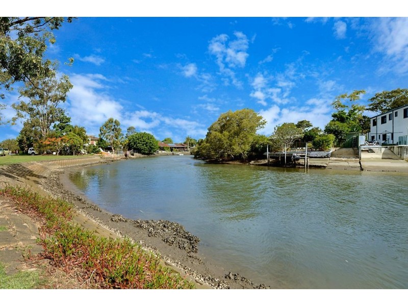 3 Collier Avenue, Biggera Waters QLD 4216