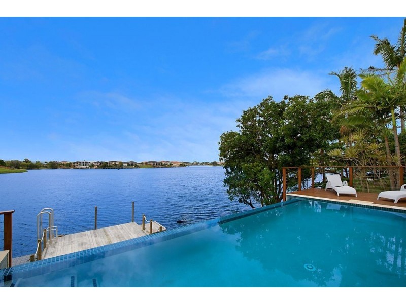 54 Port Jackson Boulevard, Clear Island Waters QLD 4226