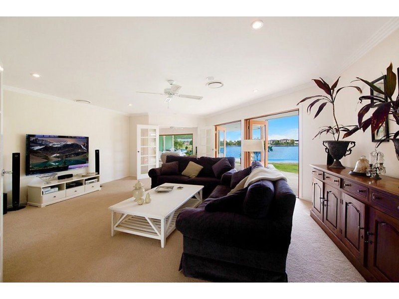 54 Port Jackson Boulevard, Clear Island Waters QLD 4226