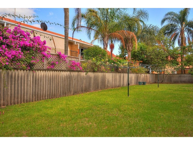 2/22 Peter Pde, Mermaid Waters QLD 4218