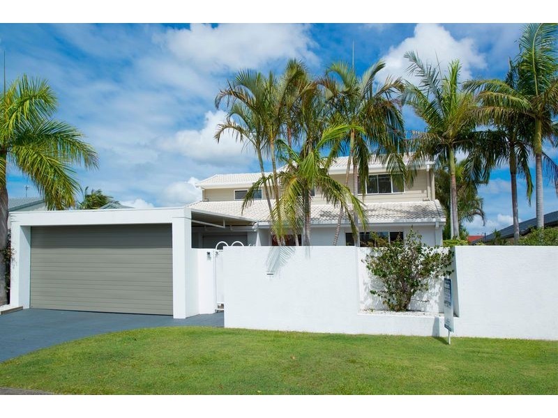 130 Sundance Way, Runaway Bay QLD 4216