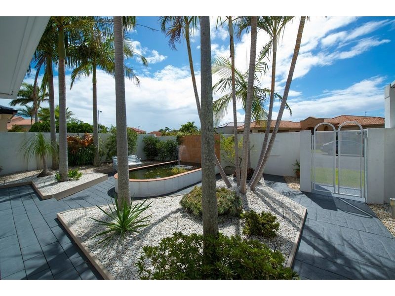 130 Sundance Way, Runaway Bay QLD 4216