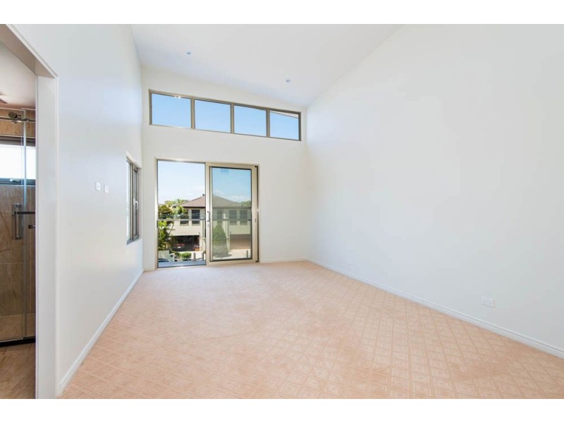 2/39 Parr Street, Biggera Waters QLD 4216