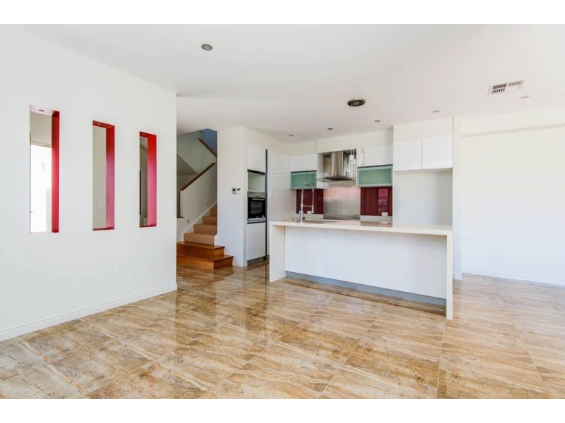 2/39 Parr Street, Biggera Waters QLD 4216