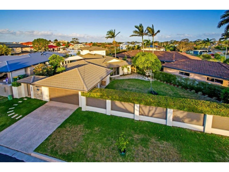 7 Namatjira Street, Paradise Point QLD 4216