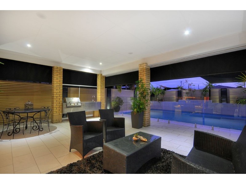 156 Nobby Parade, Miami QLD 4220