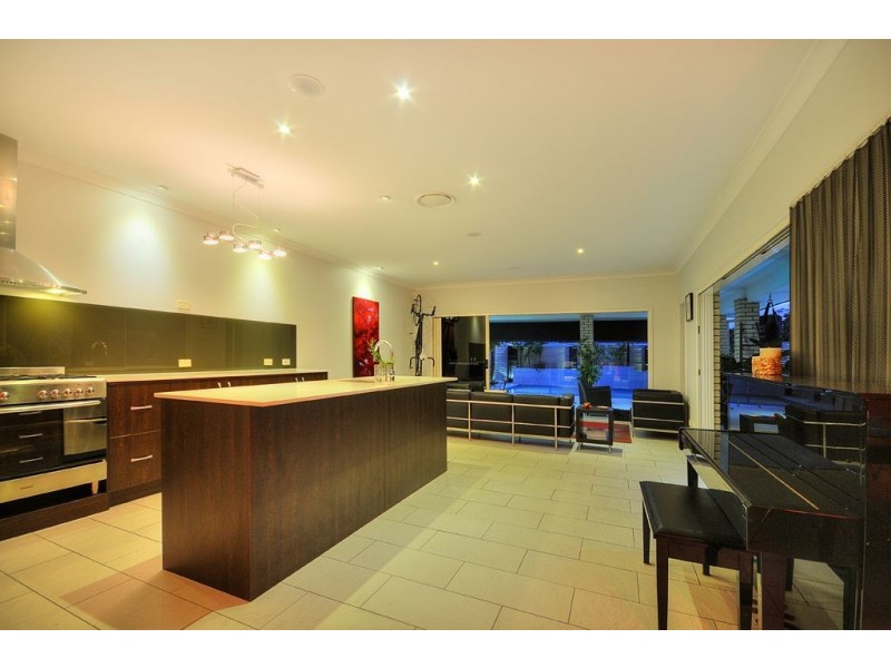 156 Nobby Parade, Miami QLD 4220