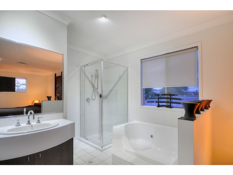 156 Nobby Parade, Miami QLD 4220