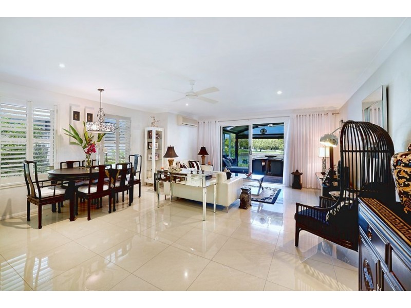 1/36 Vaggelas Crescent, Biggera Waters QLD 4216