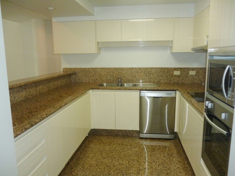 5/125 Santa Cruz Boulevard ‘Forestdale’, Clear Island Waters QLD 4226