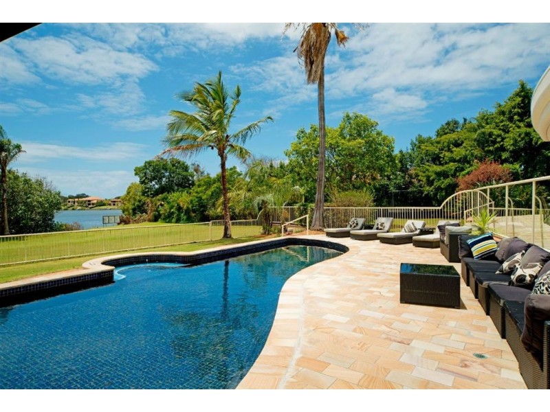 11 River Cove Place, Helensvale QLD 4212