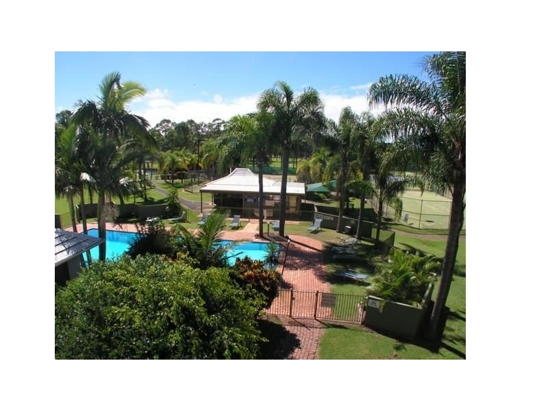 6/11 Fairway Drive, Clear Island Waters QLD 4226