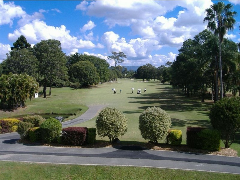 6/11 Fairway Drive, Clear Island Waters QLD 4226