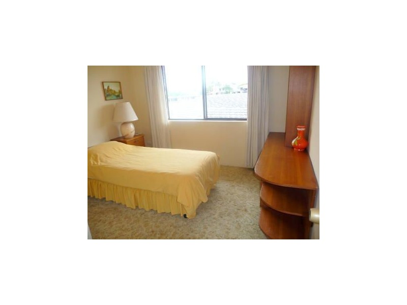 3&4/23 Miami Key,, Broadbeach Waters QLD 4218
