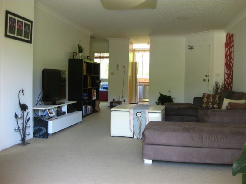 39/15 Santa Monica Road, Miami QLD 4220