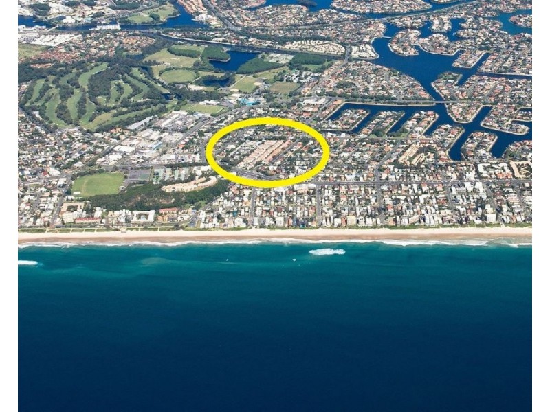 31/2 Karbunya Street, Mermaid Waters QLD 4218