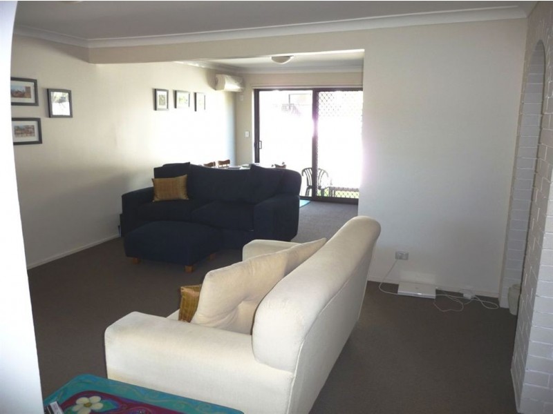 31/2 Karbunya Street, Mermaid Waters QLD 4218