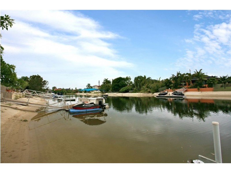 30 Verdichio Avenue, Mermaid Waters QLD 4218