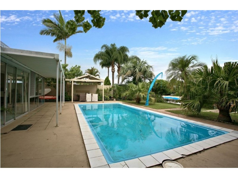 30 Verdichio Avenue, Mermaid Waters QLD 4218