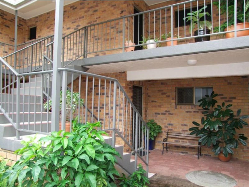 8/14 Dunlop Court, Mermaid Waters QLD 4218