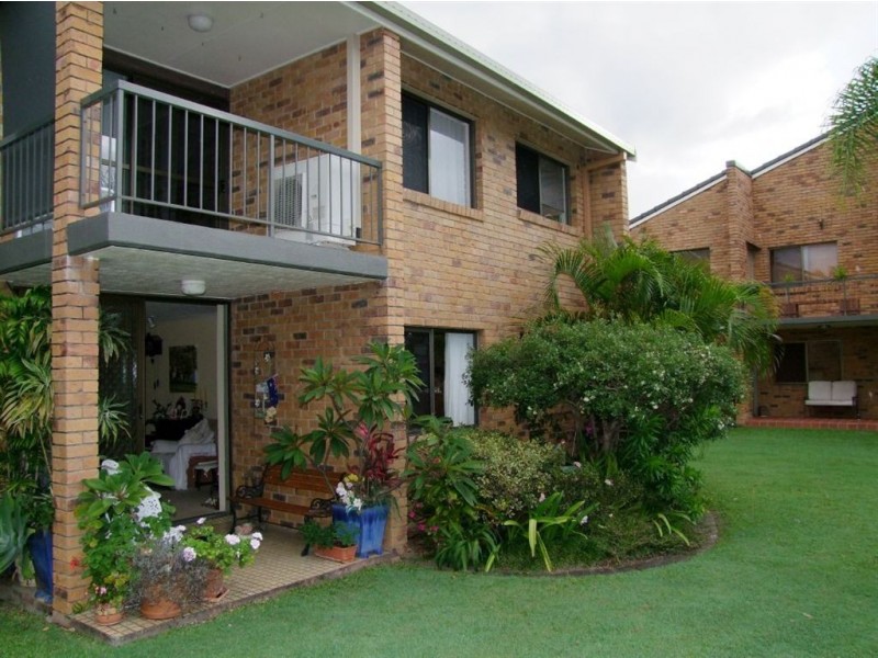 8/14 Dunlop Court, Mermaid Waters QLD 4218