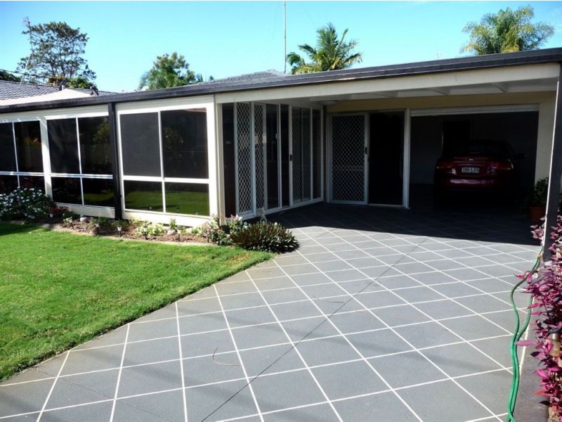 56 Surfers Avenue, Mermaid Waters QLD 4218