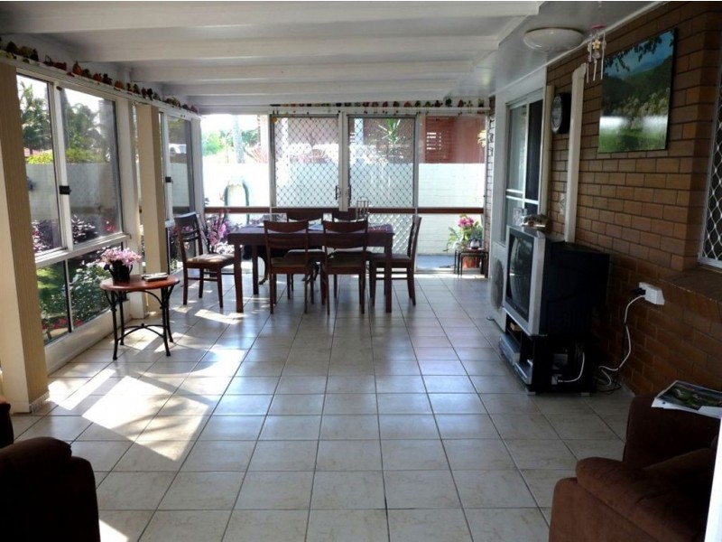 56 Surfers Avenue, Mermaid Waters QLD 4218