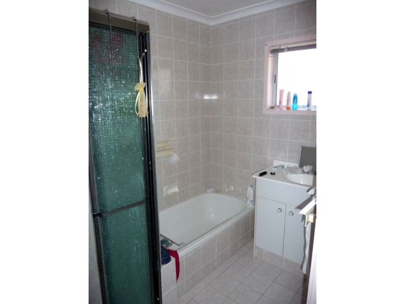 56 Surfers Avenue, Mermaid Waters QLD 4218