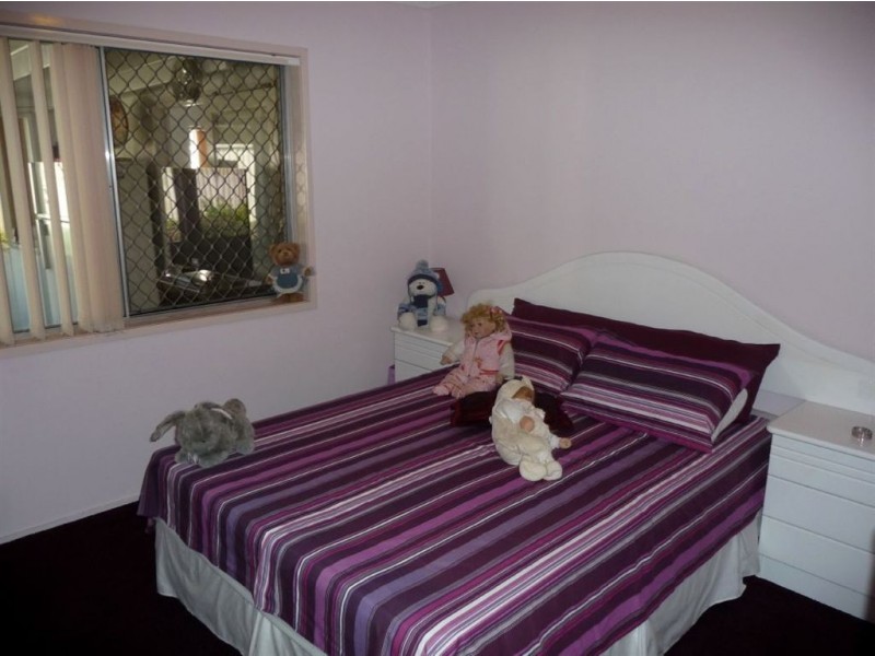 56 Surfers Avenue, Mermaid Waters QLD 4218