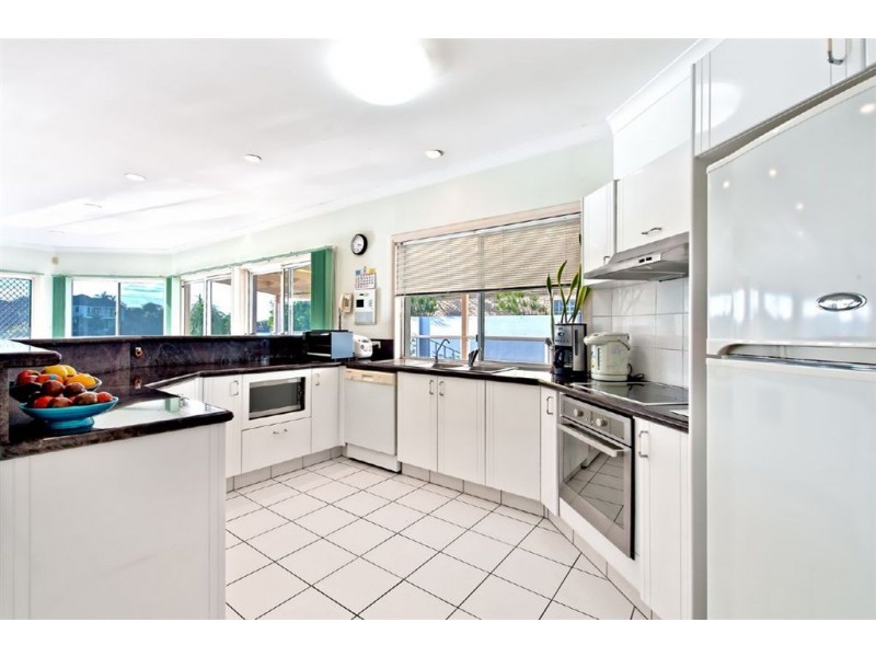 45 Martinique Way, Clear Island Waters QLD 4226