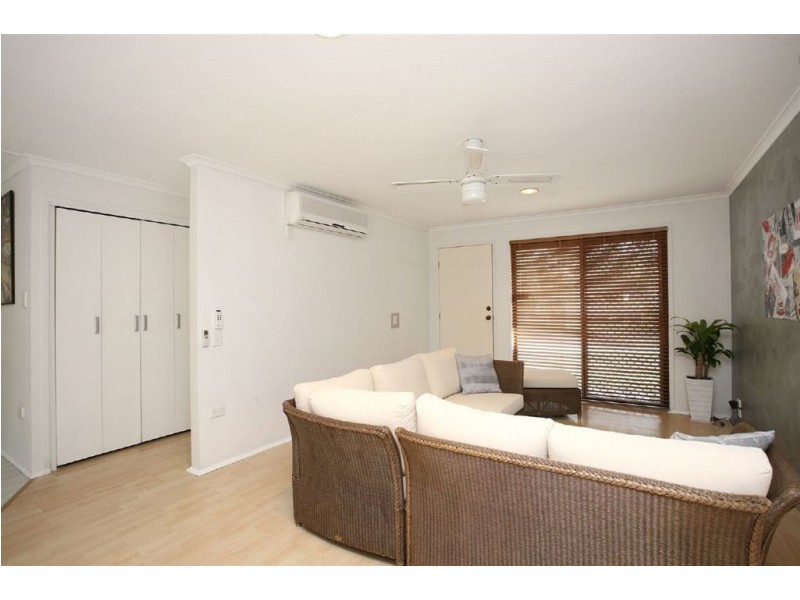14 Morinda Way, Labrador QLD 4215