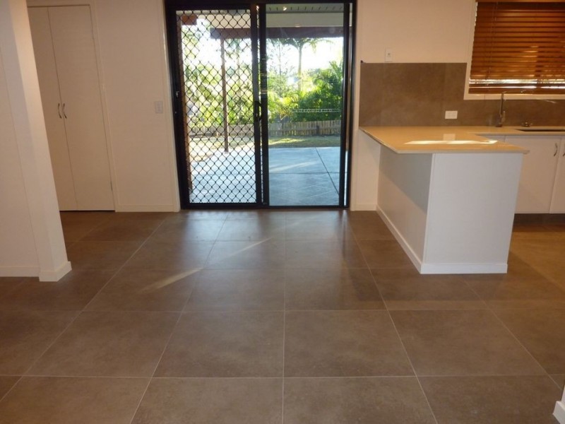 16 Kittani Crescent, Ashmore QLD 4214